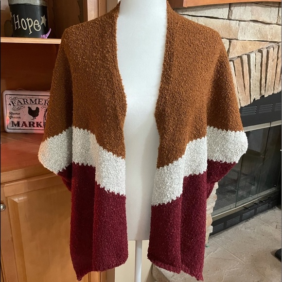 🍁Women’s Colorblock Ruana one size - Picture 2 of 11